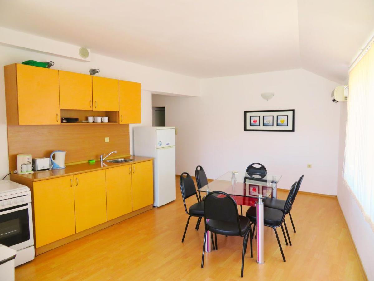 Апартамент Съни Хаус - Sunny House Apartment เบียลา ภายนอก รูปภาพ