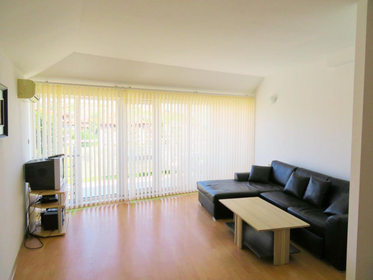 Апартамент Съни Хаус - Sunny House Apartment เบียลา ภายนอก รูปภาพ