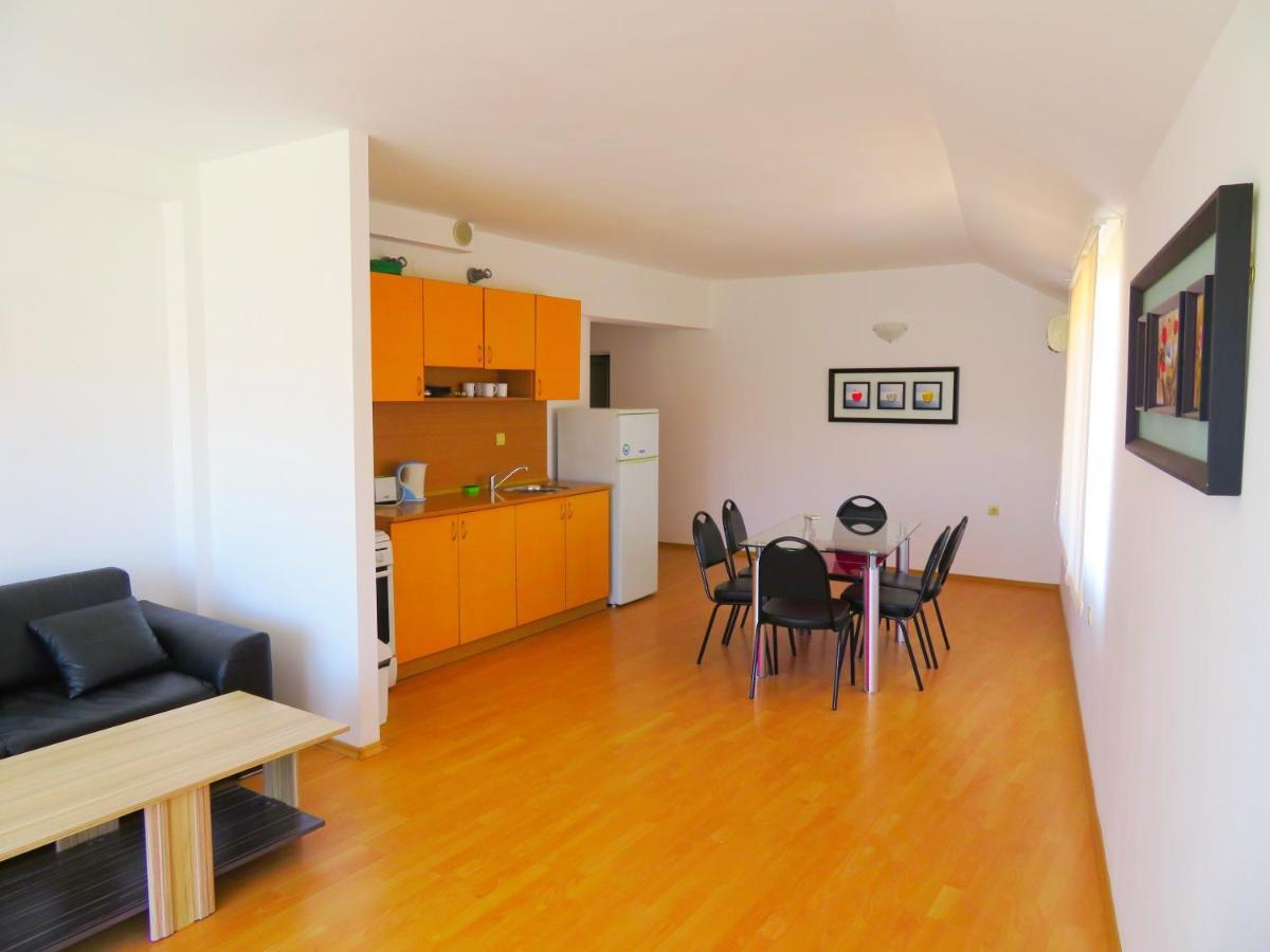 Апартамент Съни Хаус - Sunny House Apartment เบียลา ภายนอก รูปภาพ